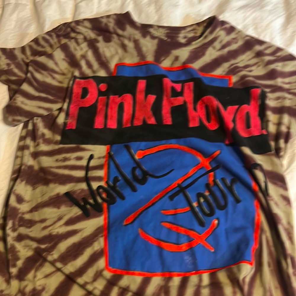 Large men’s Pink Floyd rock t shirt